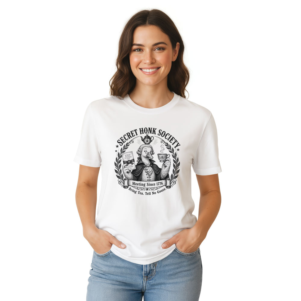 Goose Club Retro Goose Humor Illustration Graphic T-Shirt