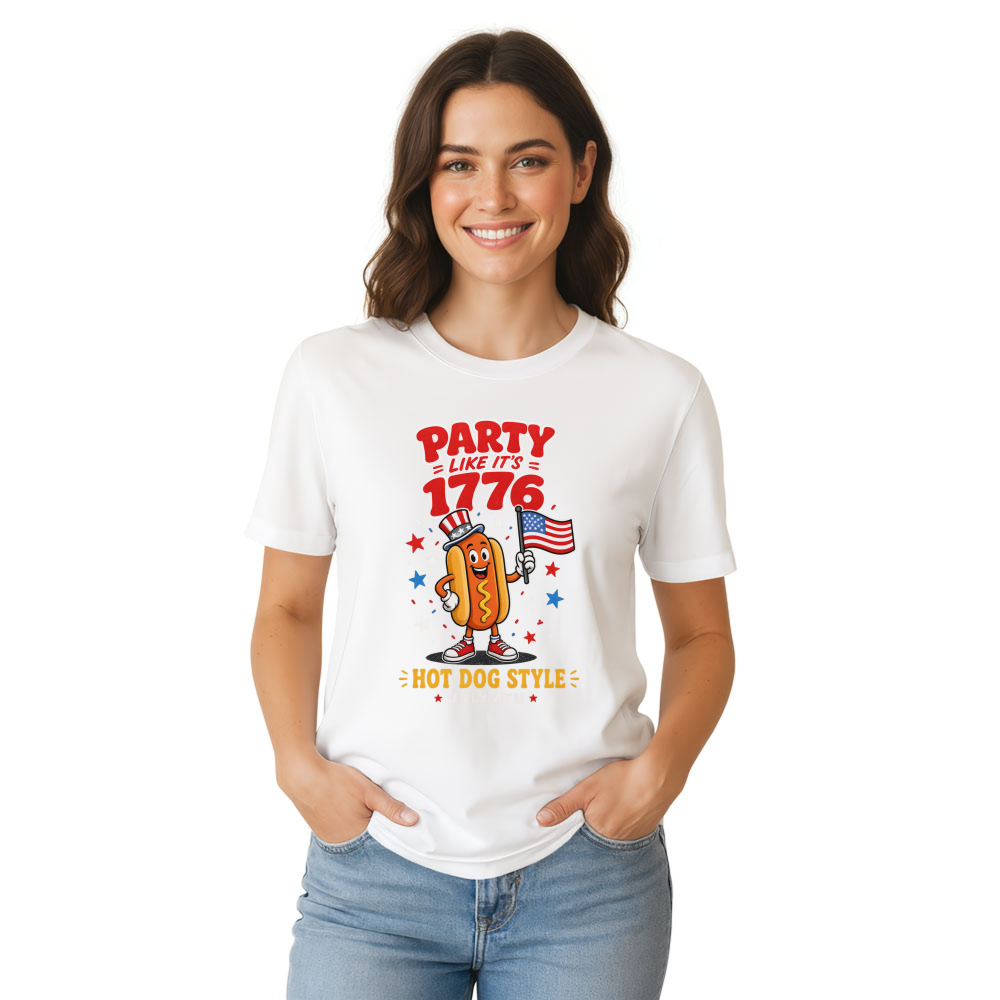 Funny Patriotic Hot Dog Illustration T-Shirt